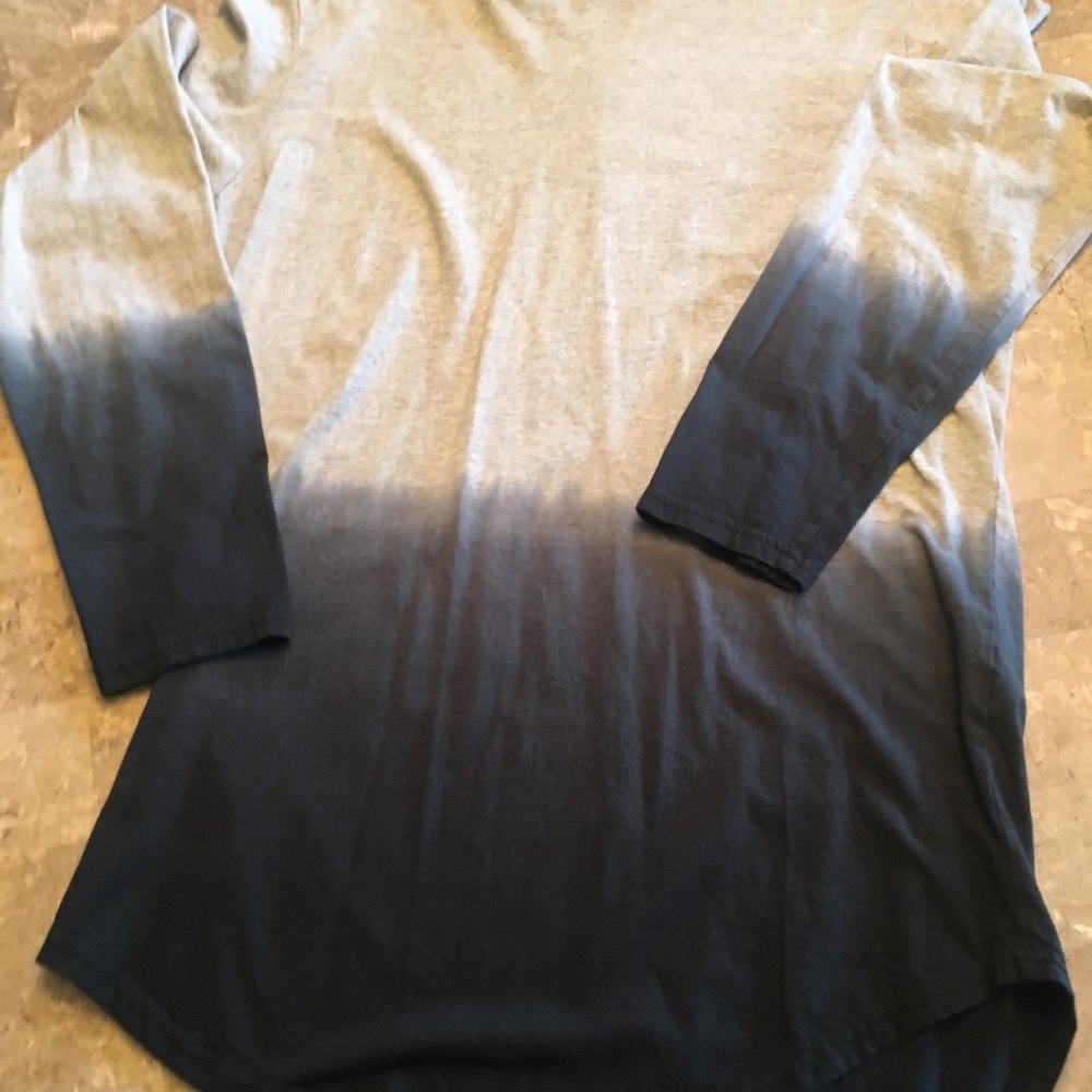 Men’s long sleeve - Picture 2 of 3